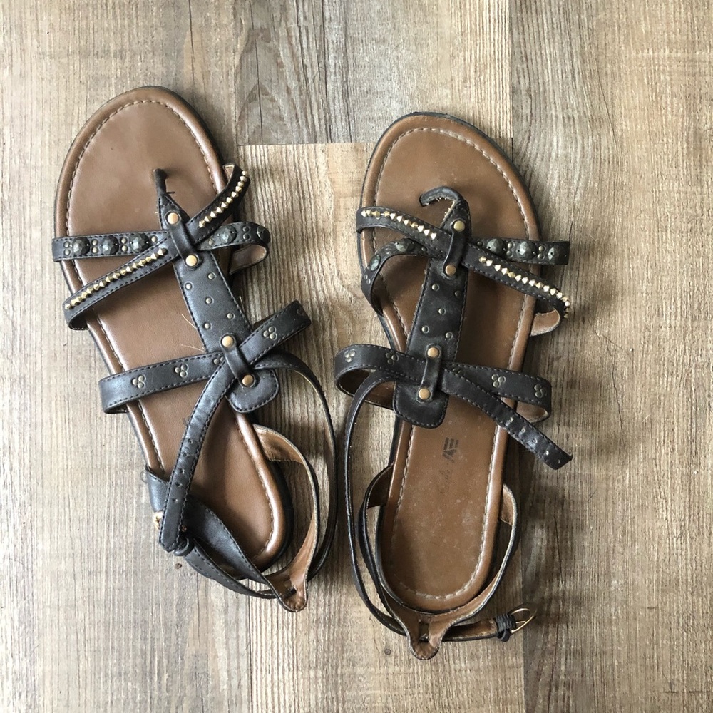 American eagle sandals